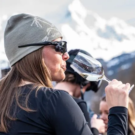 Titelbild zur Veranstaltung Rose im Schnee