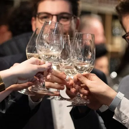 Titelbild zur Veranstaltung Rebentanz x Gemischter Satz