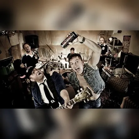 Titelbild zur Veranstaltung HOLE FULL OF LOVE - A Tribute to AC/DC