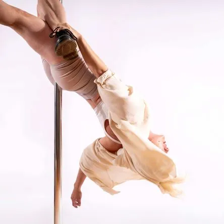 Titelbild zur Veranstaltung RAU(E)NÄCHTE - EIN BEWEGTES HÖRSTÜCK