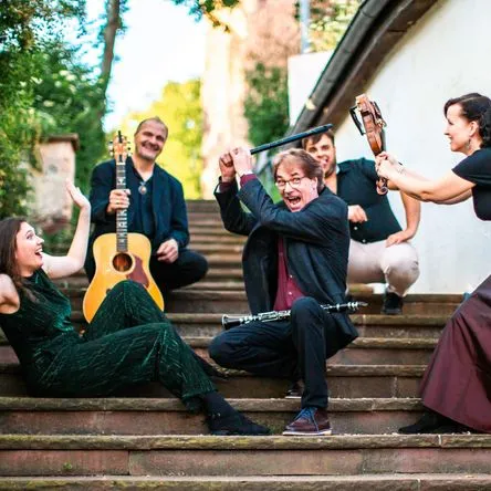 Titelbild zur Veranstaltung Dhalia´s Lane - Keltische Feuernacht