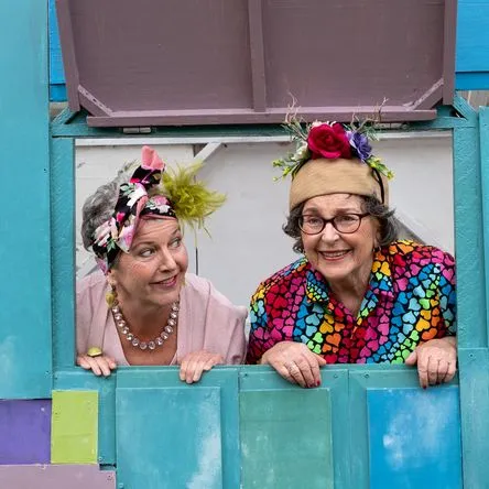 Titelbild zur Veranstaltung Alice Hoffmann & Bettina Koch