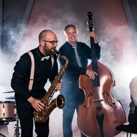 Titelbild zur Veranstaltung Swing it back - Best of PopJazz