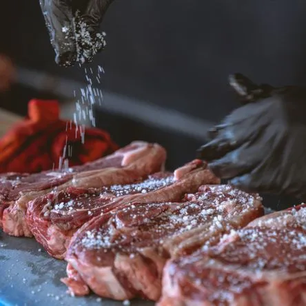 Titelbild zur Veranstaltung Kochkurs: Saftiges Fleisch
