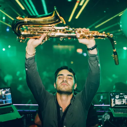 Titelbild zur Veranstaltung Burg Beats ft. Alberto Saxo & DJ Aiello