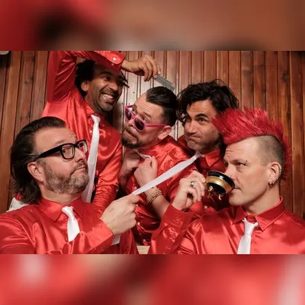 Titelbild zur Veranstaltung Kommando Butterfahrt + Mister Meier