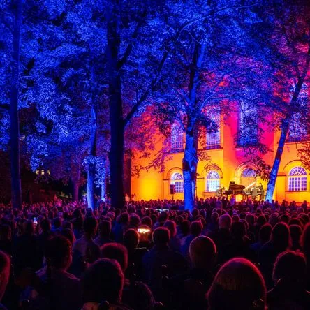 Titelbild zur Veranstaltung Open Air im Kirchpark